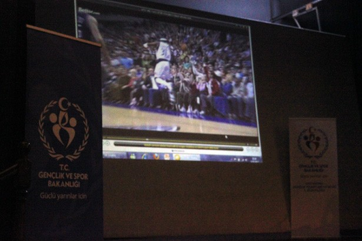 "Sporcu Sakatlanmaları" Seminerine Yoğun İlgi