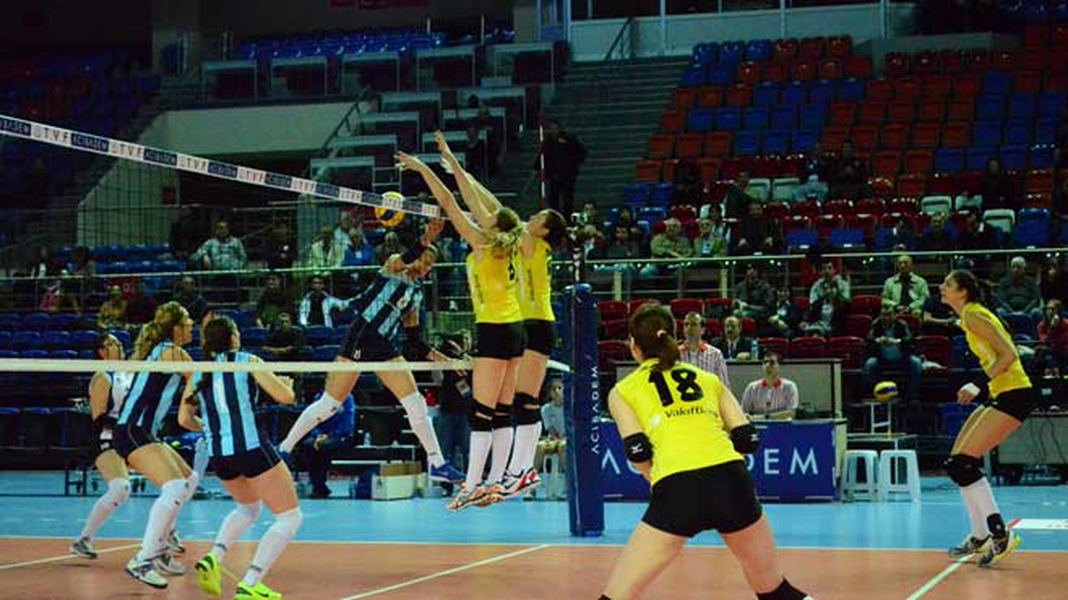 Acıbadem Bayanlar Voleybol Ligi