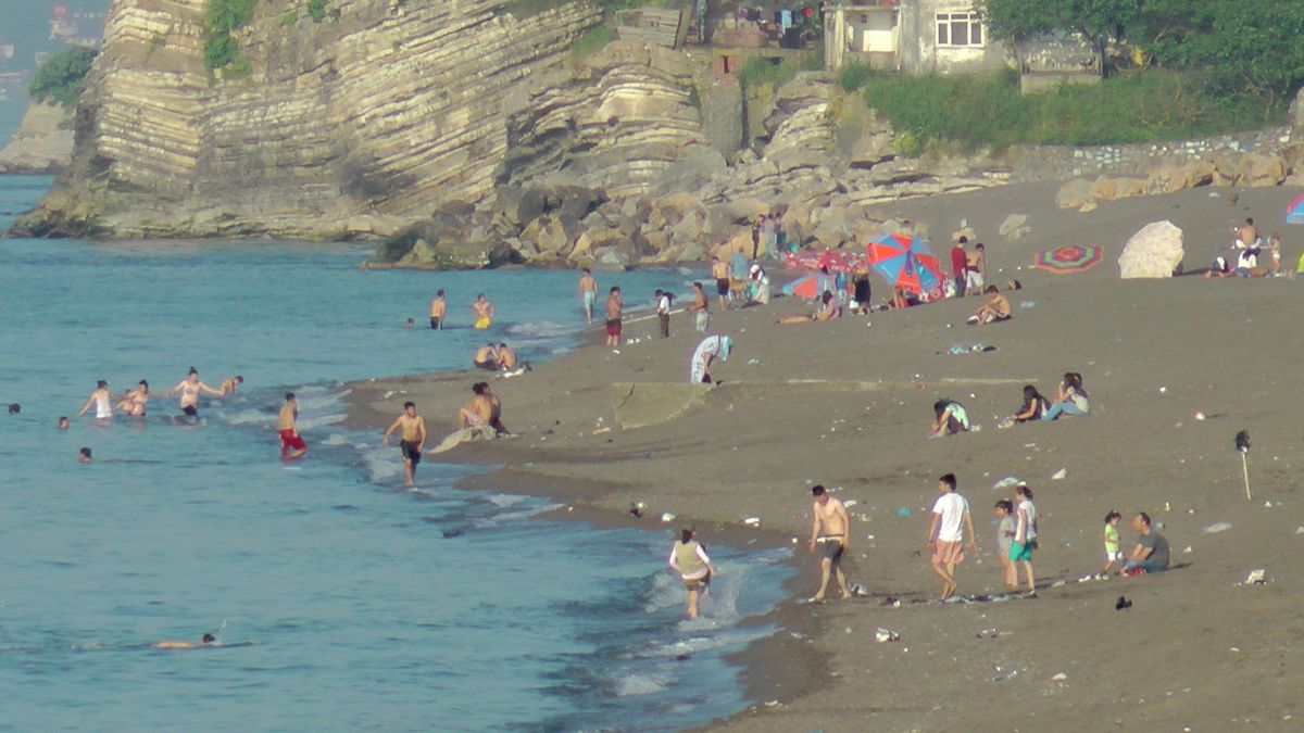 Akçakoca\'da Deniz Mevsimi Açıldı