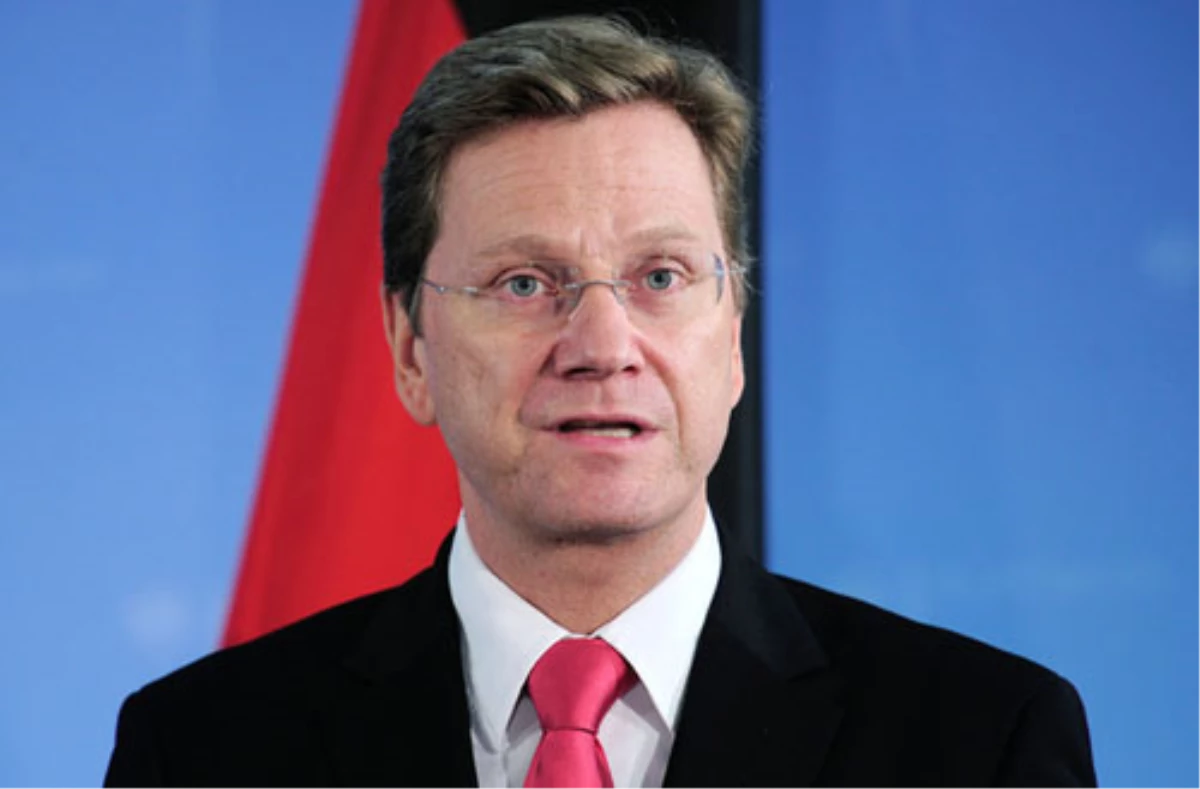Almanya Dışişileri Bakanı Westerwelle, Kosova\'da