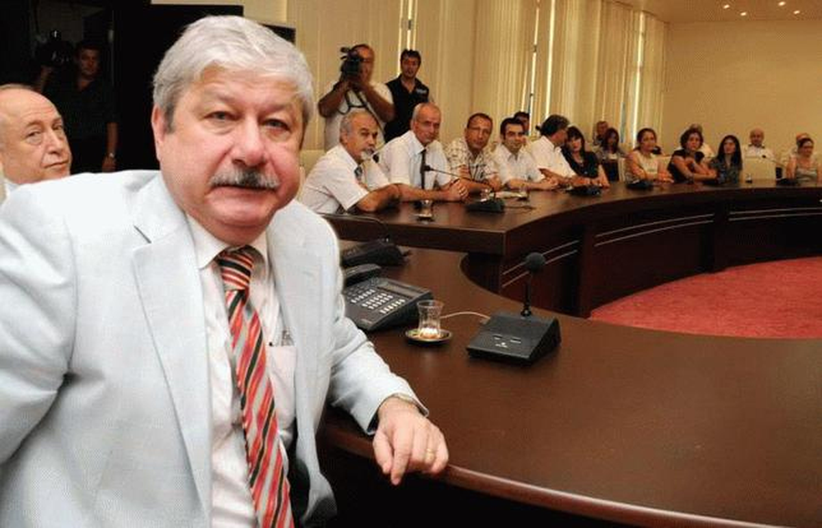CHP'li Başkan'dan Erdoğan'a Hakaret