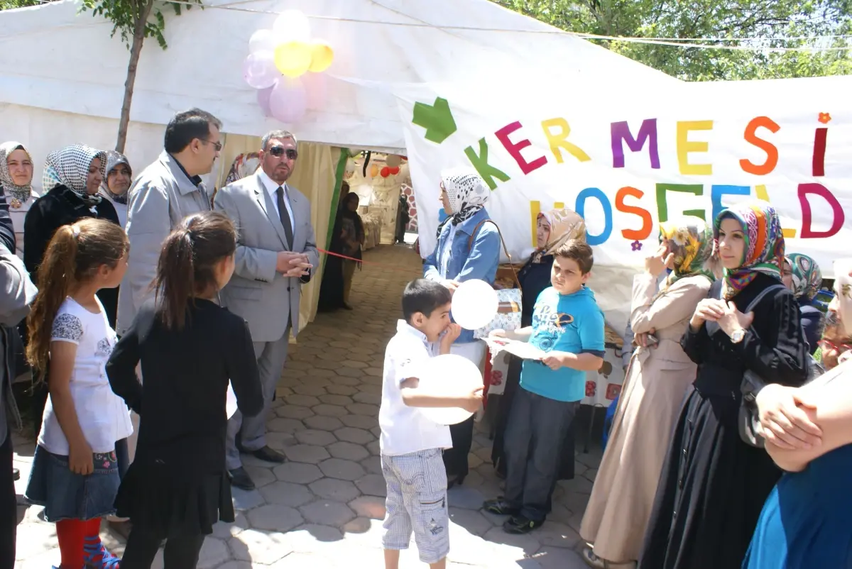 Dar Gelirli Öğrenciler İçin Kermes