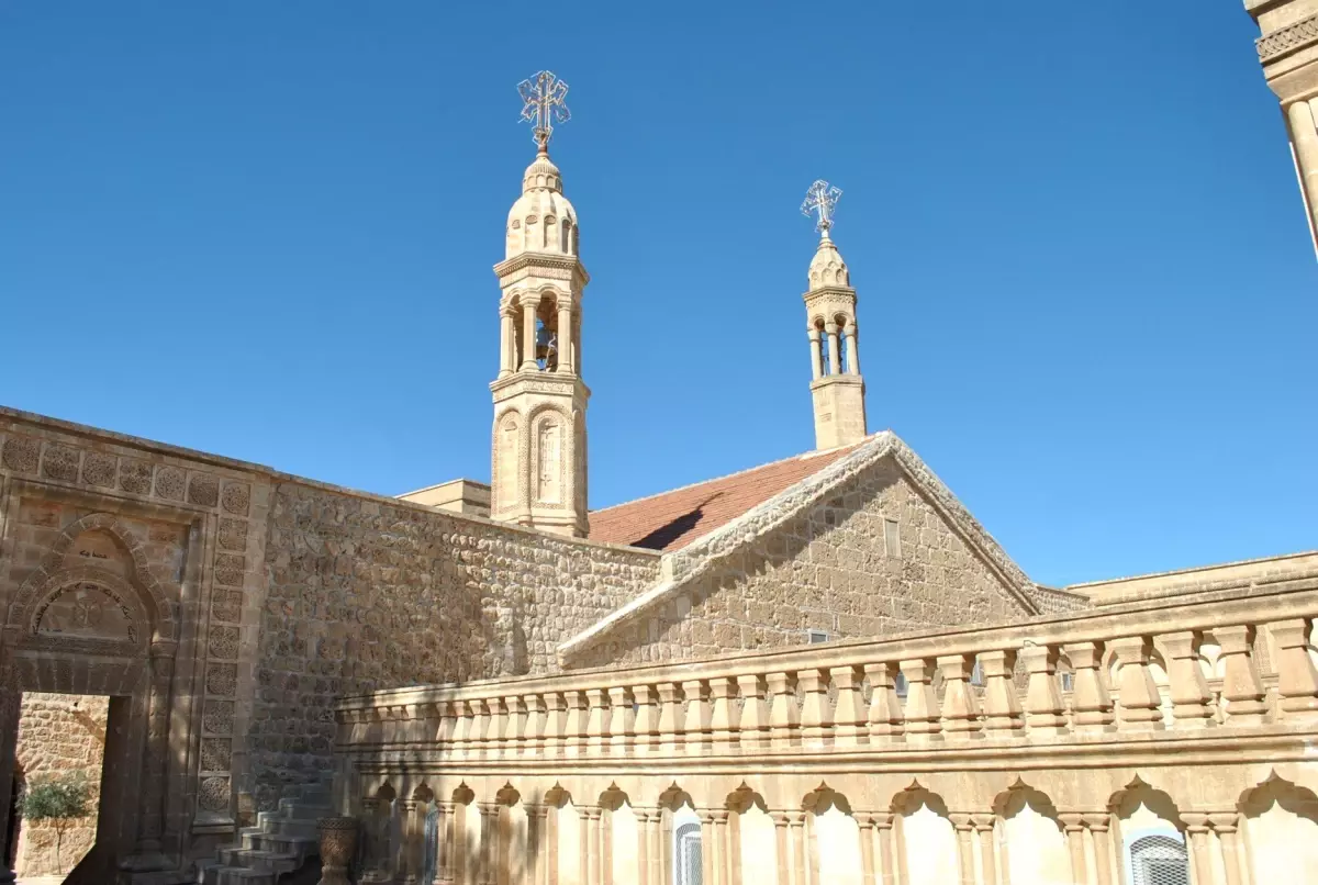 Davalık Mor Gabriel Manastırı Yoluna Kavuşuyor