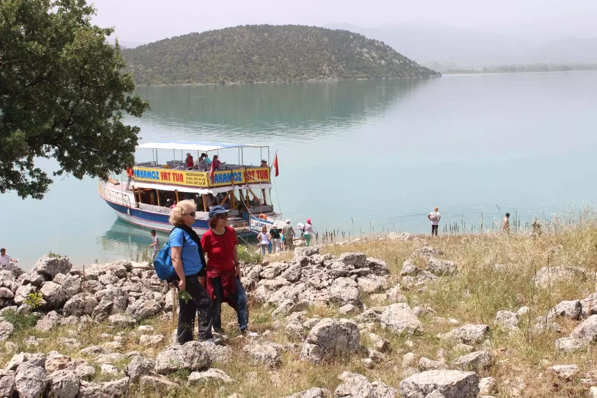 Doğa Tutkunları Beyşehir Gölü Adalarını Keşfetti