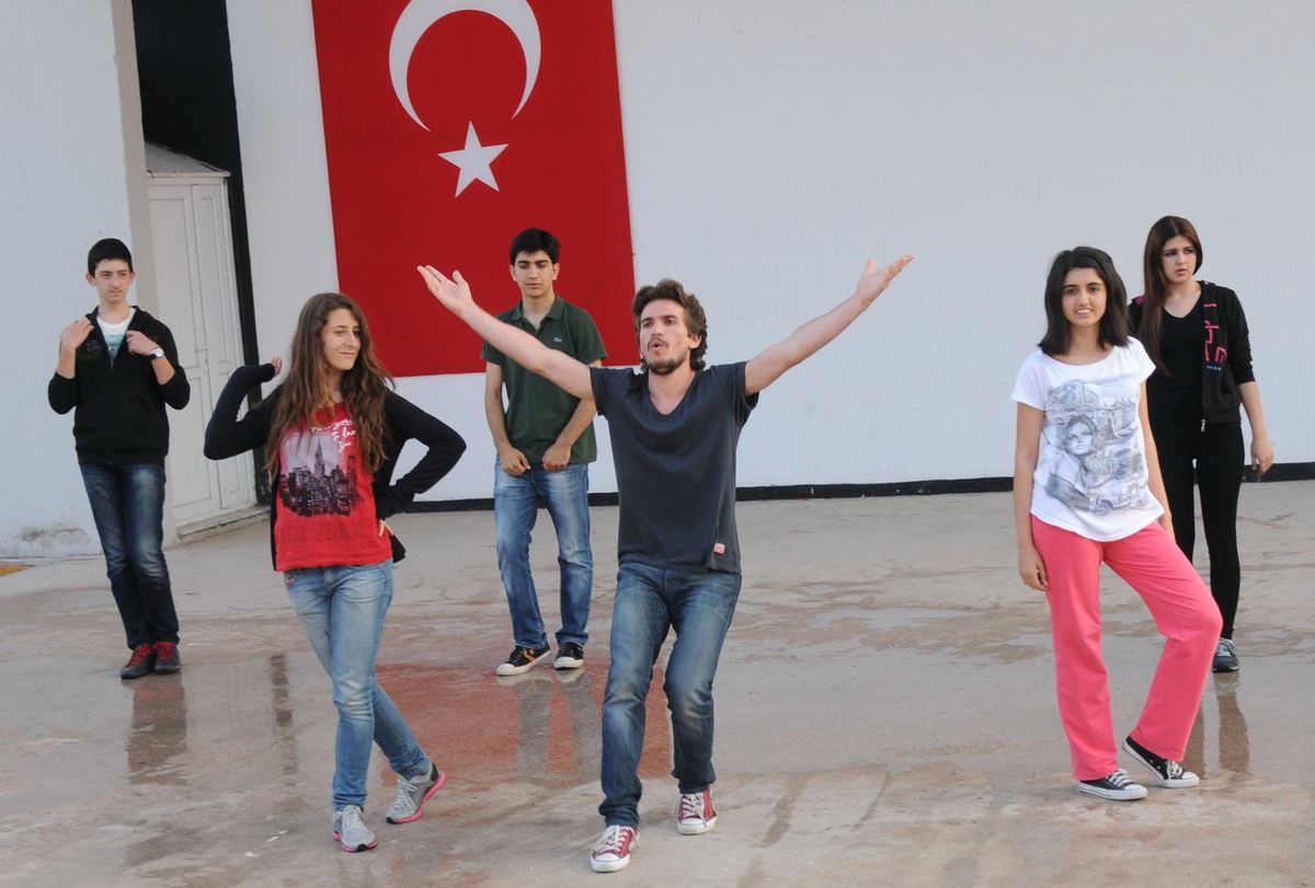Hisseli Harikalar Kumpanyası Aliağa\'da Sahnelenecek