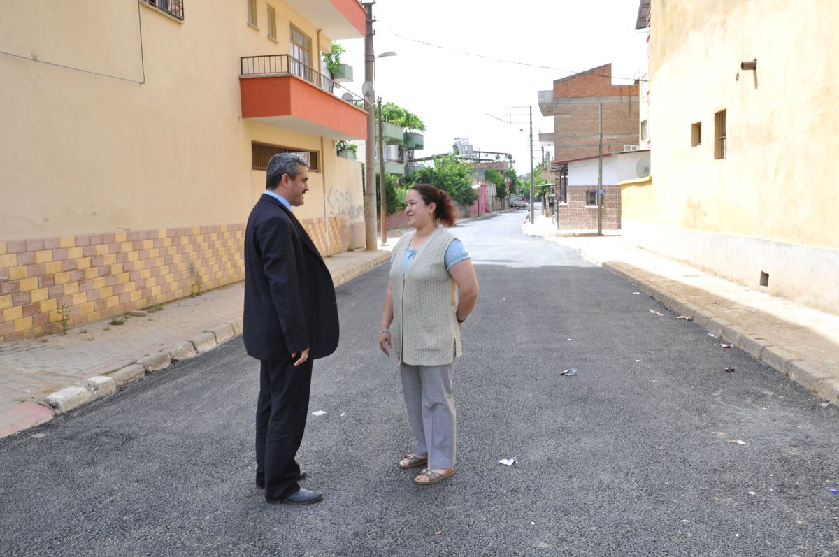 Nazilli'de Bozulan Yollar Asfaltla Kaplandı