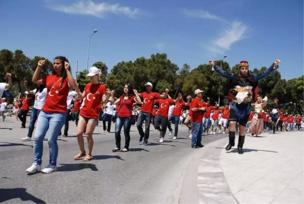 Üniversiteli Efeler Kendi Rekorunu Kırdı