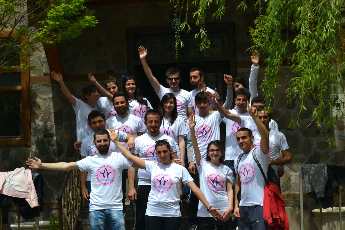 Yakutiye Kent Konseyi Gençlik Meclisi, 19 Mayıs\'ı Erzurum Gençleriyle Kutladı