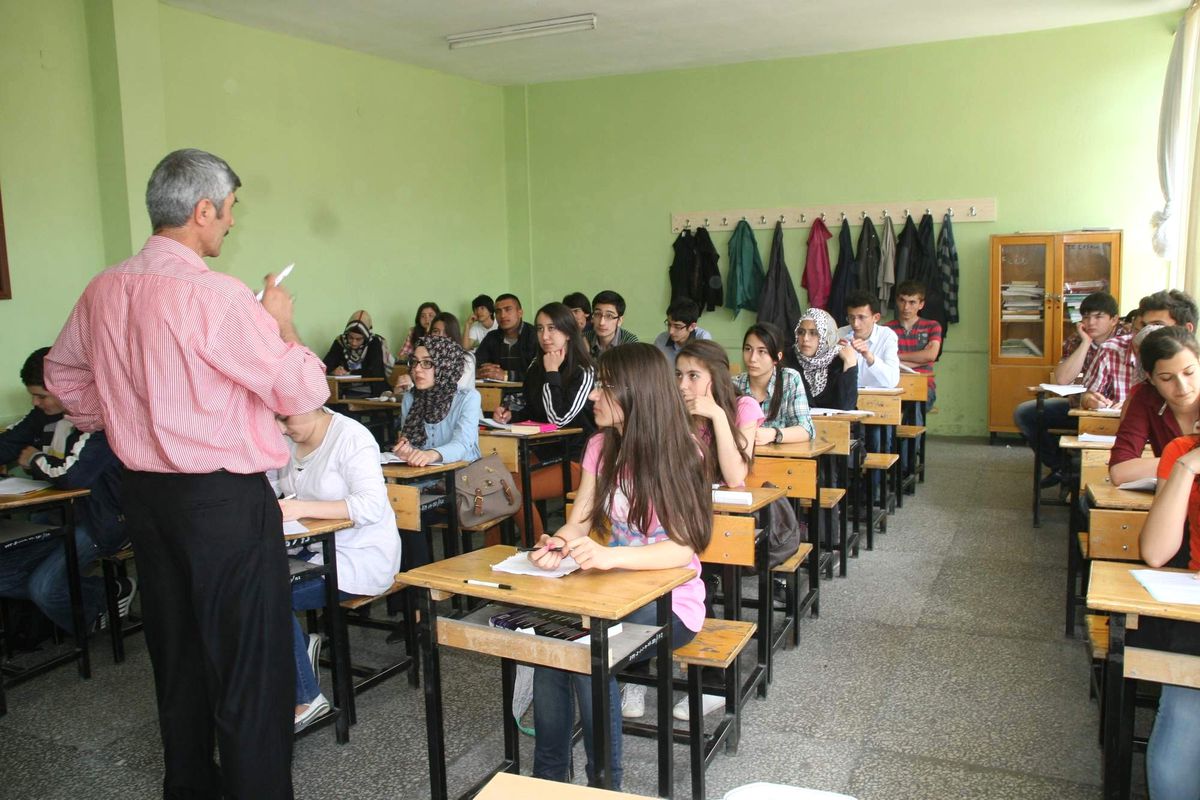 45 Günlük İzin Lise Son Sınıf Öğrencilerini Sevindirdi