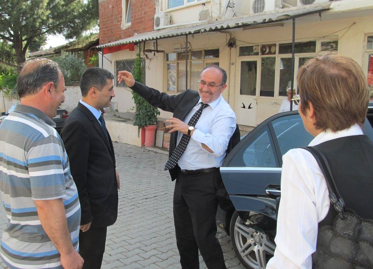 AK Parti Genel Başkan Yardımcısı Salih Kapusuz Edremit'te