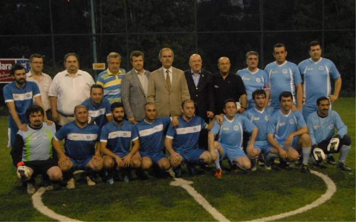 Bursa\'da İbrahim Yazıcı Medya Futbol Turnuvası Başladı
