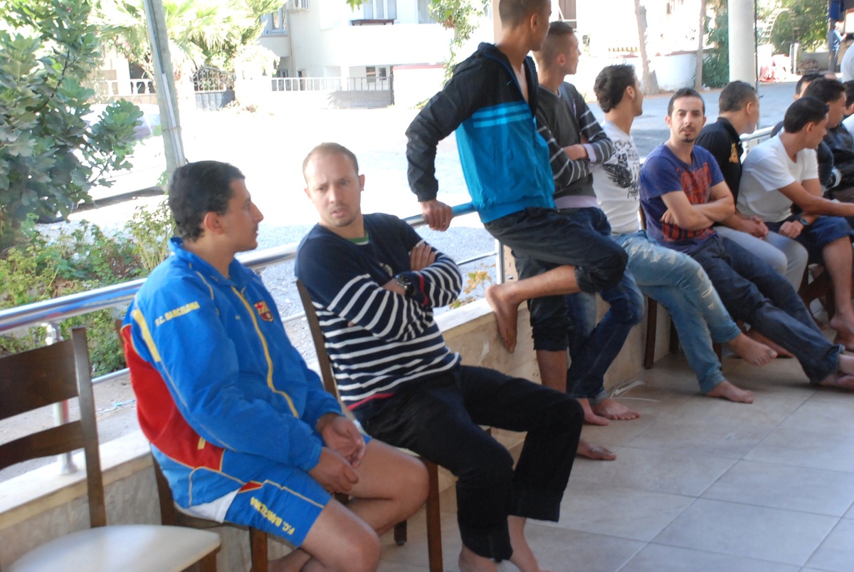 Didim'de Suriye Uyruklu 27 Kaçak Göçmen Yakalandı