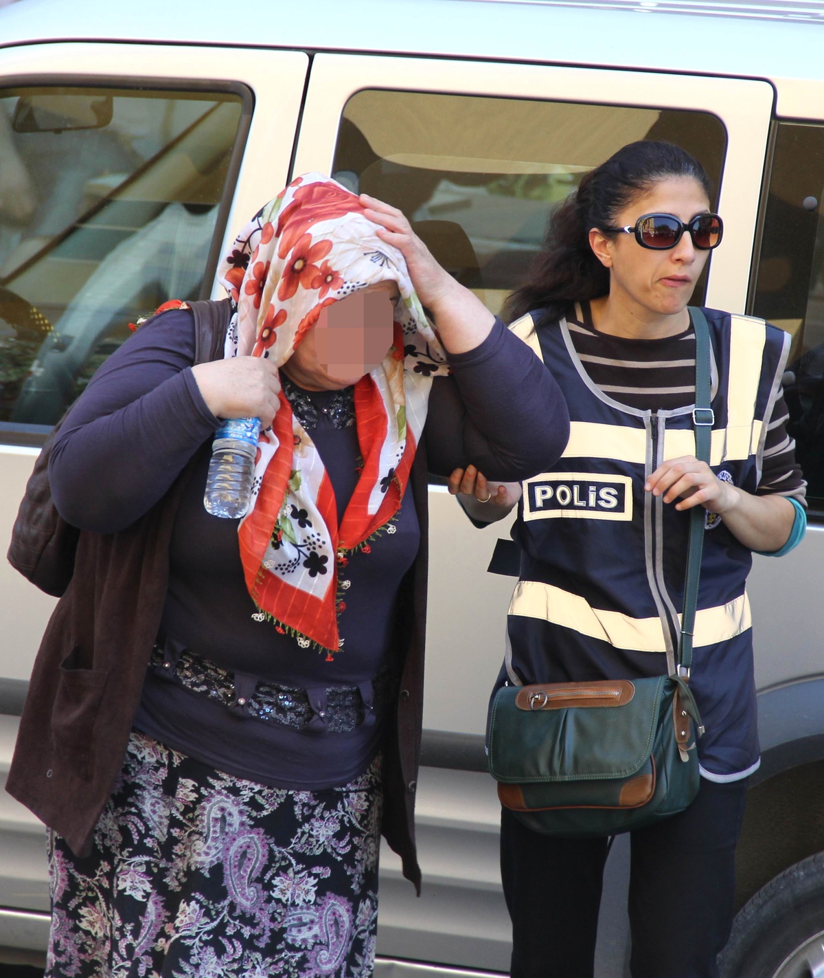 Evinde Fuhuş Yaptıran 2 Kişi Gözaltına Alındı