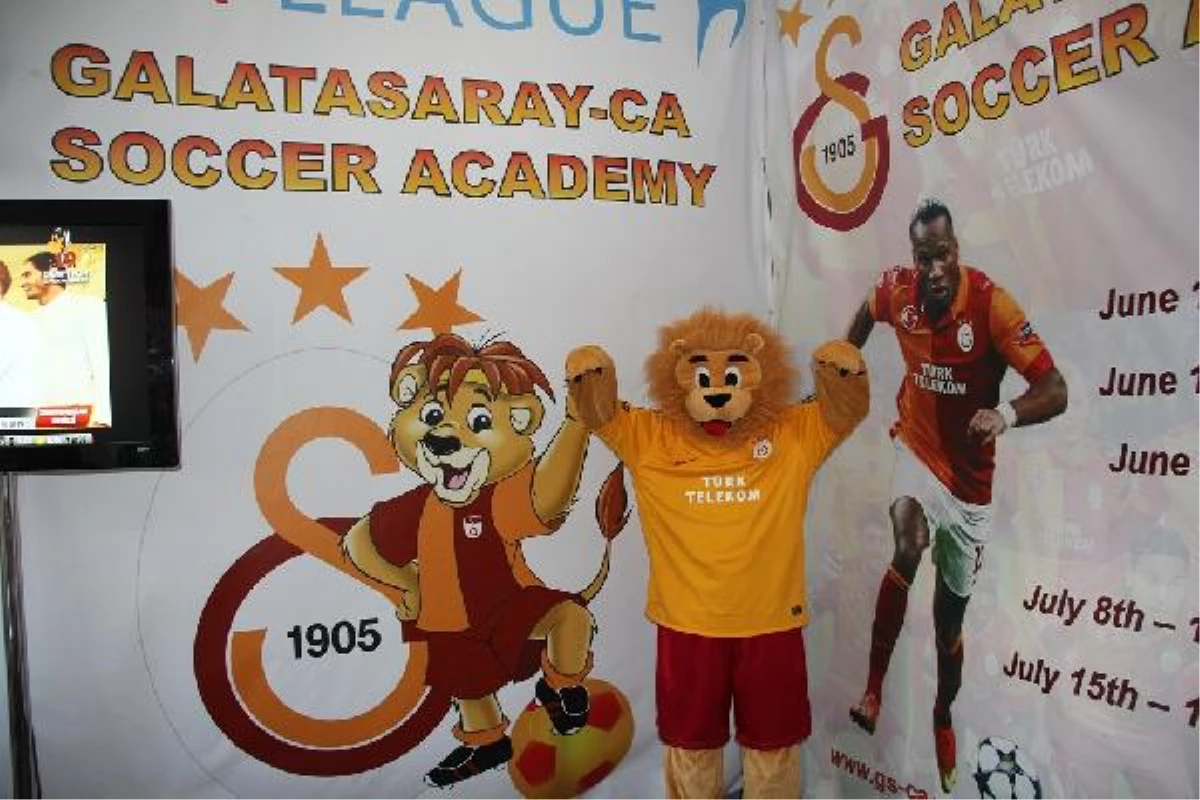 Galatasaray Los Angeles\'da Futbol Akademisi Açtı