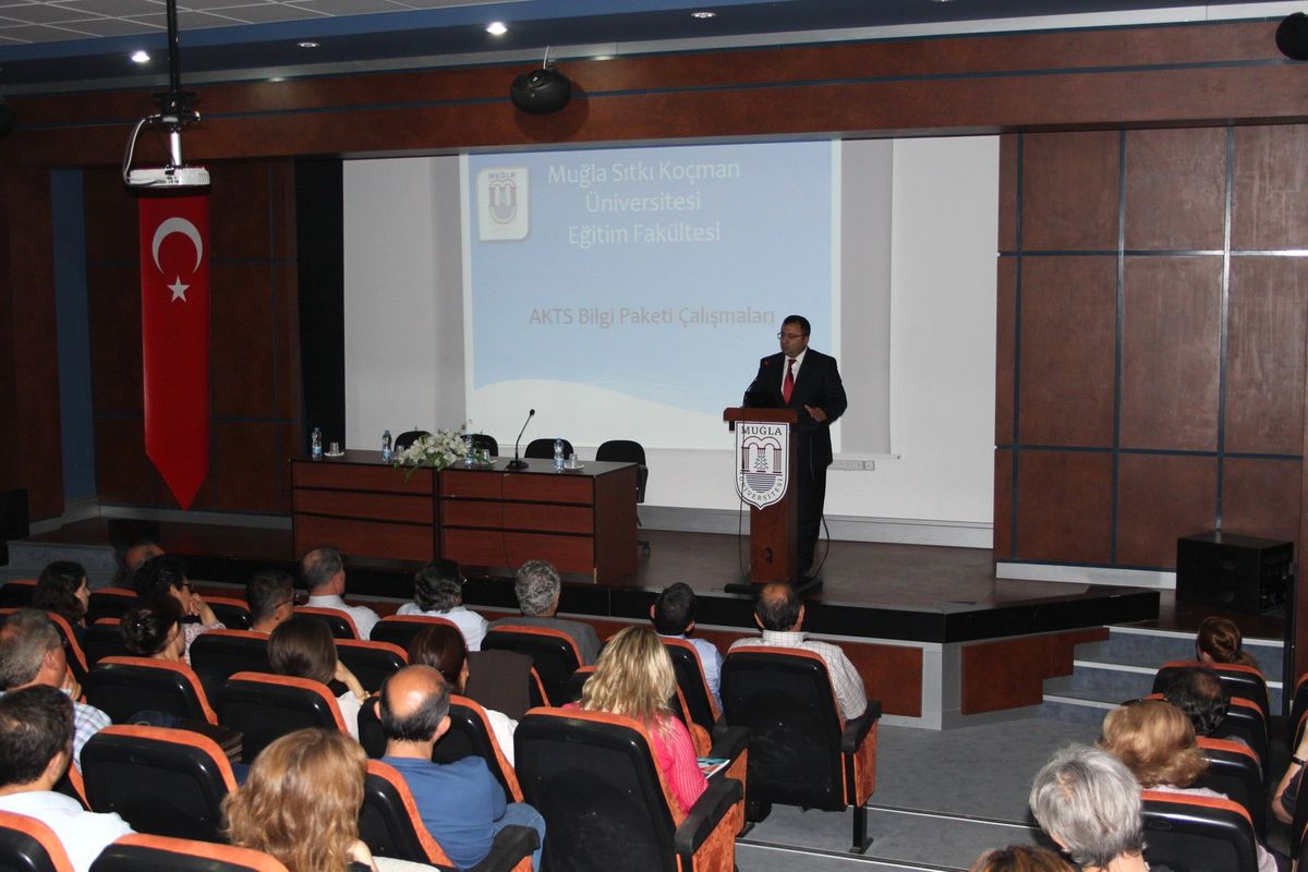 Okul Yöneticilerine E-Konferansla Yönetici Eğitimi