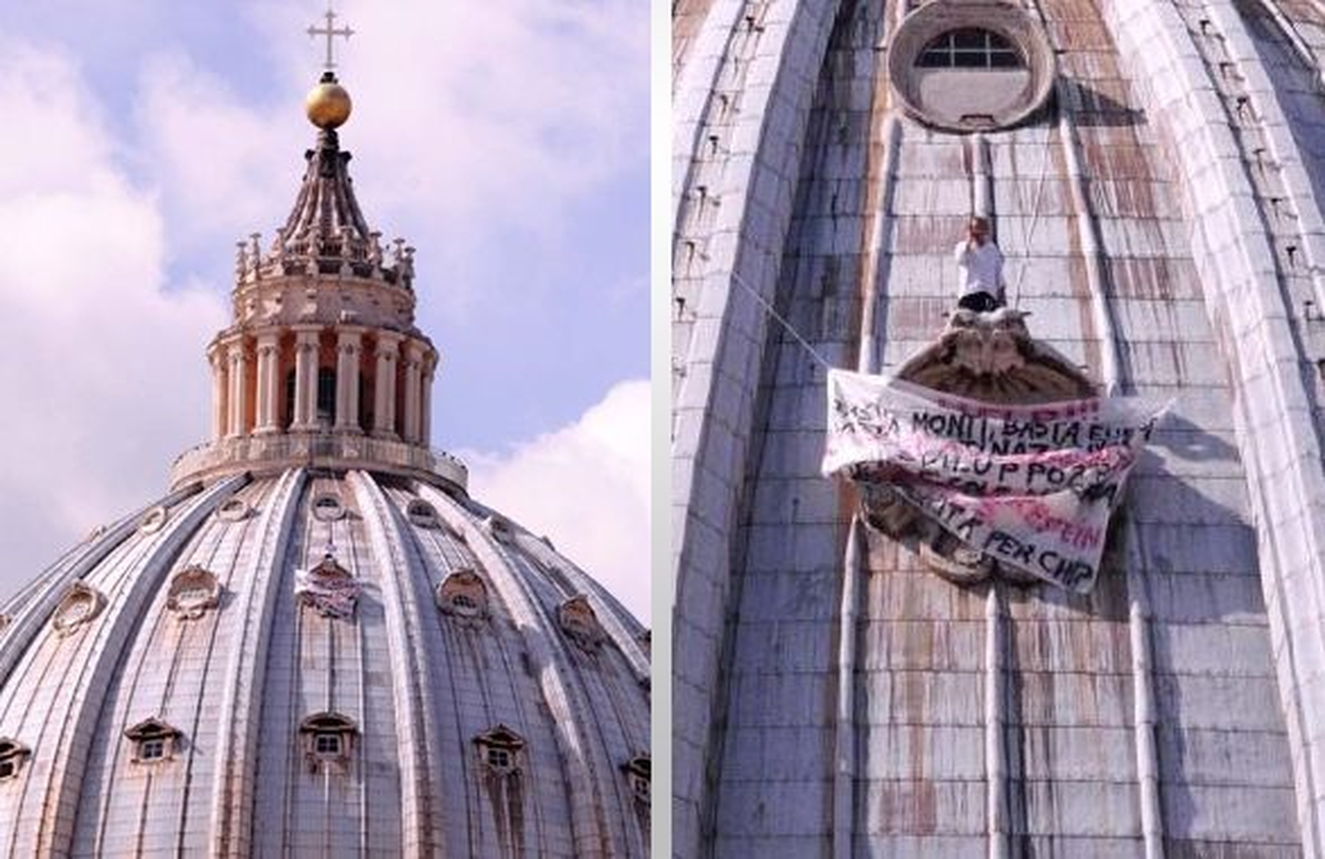 Protesto İçin Yine Vatikan\'ın Kubbesine Çıktı