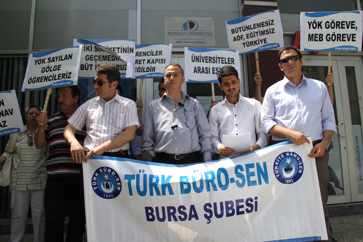 Aöf Öğrencilerinin Bütünleme Sınavı Mücadelesi