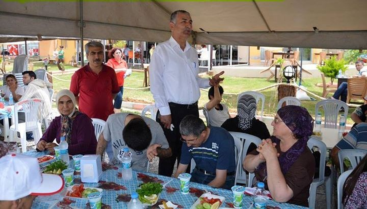 Başkan Ballı Engellilerle Yemekte Buluştu