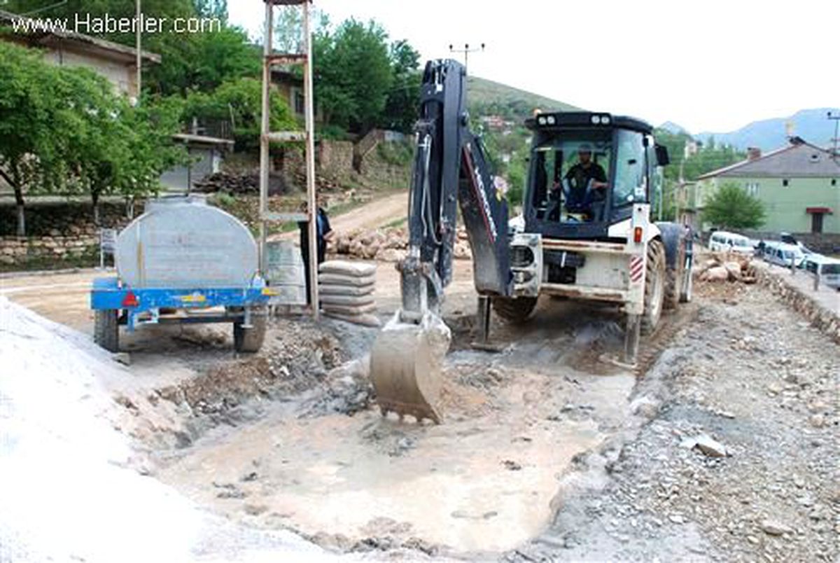 Belediye'den Yol Genişletme Çalışmaları