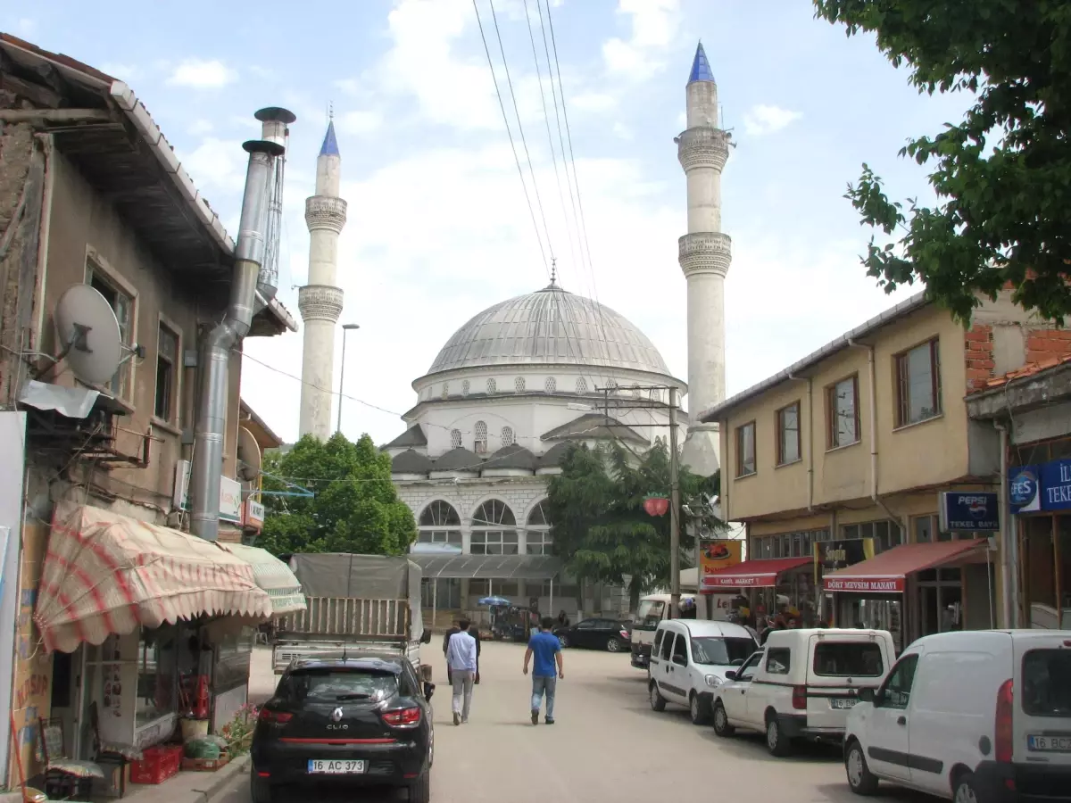 Cami Minaresini Vakıflar Yapacak