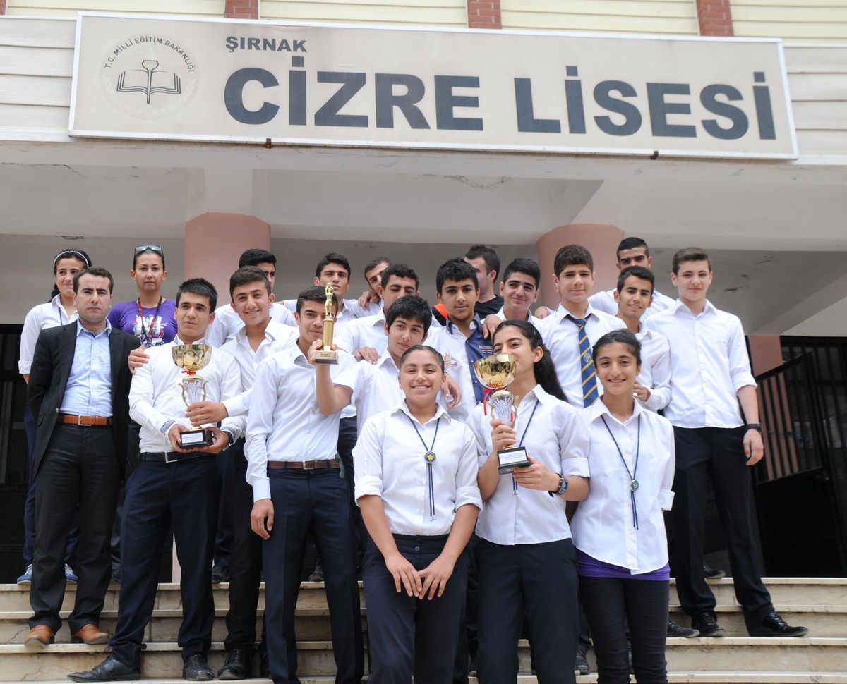 Cizre Lisesi Turnuvaya Damgasını Vurdu