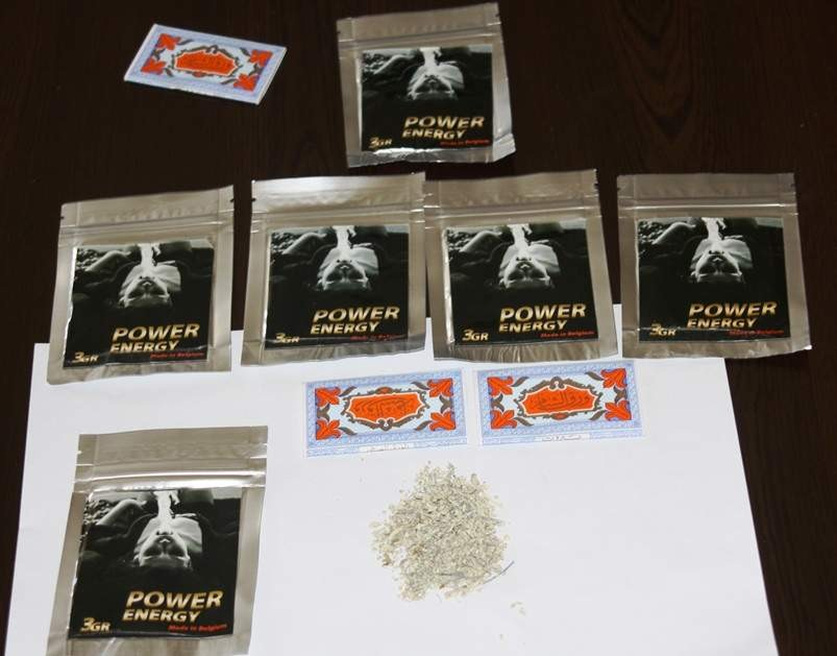 Kars\'ta 18 Gram Bonzai Maddesi Ele Geçirildi