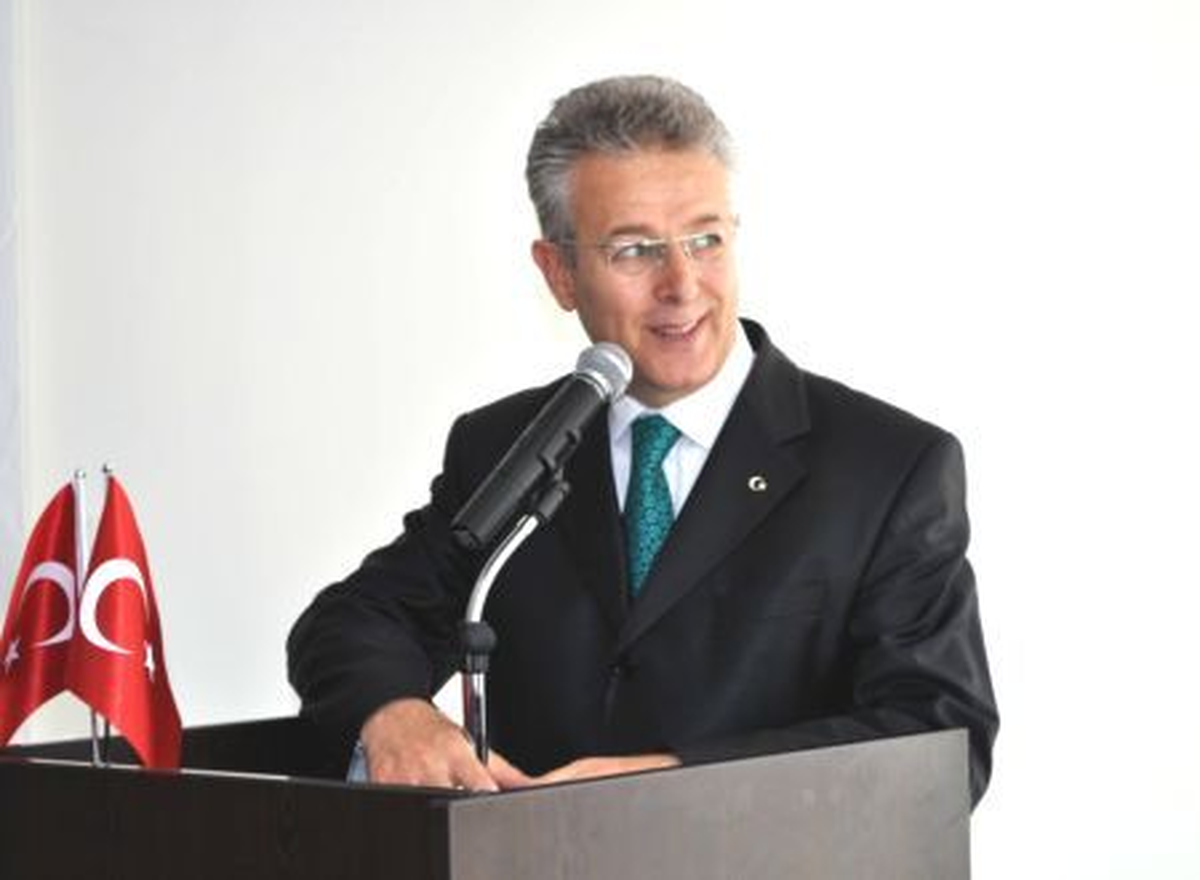 Makam Aracının Çarptığı Bisikletli Yaralandı