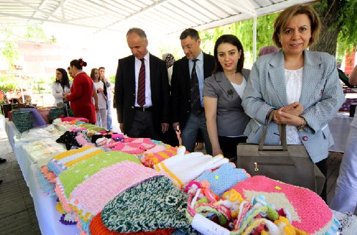 Psikiyatri Servisi Hastaları Kermes Açtı