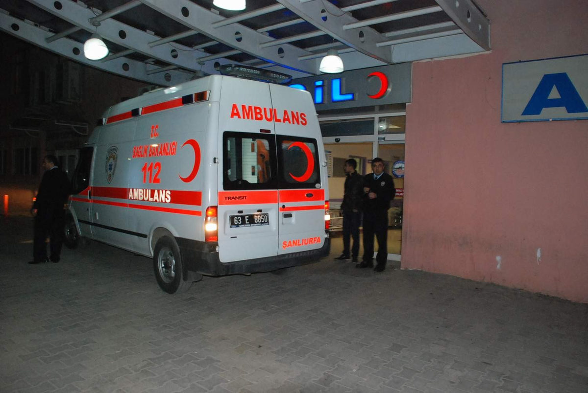 Suriye'den Gelen Mermi Suriyeli Gence İsabet Etti