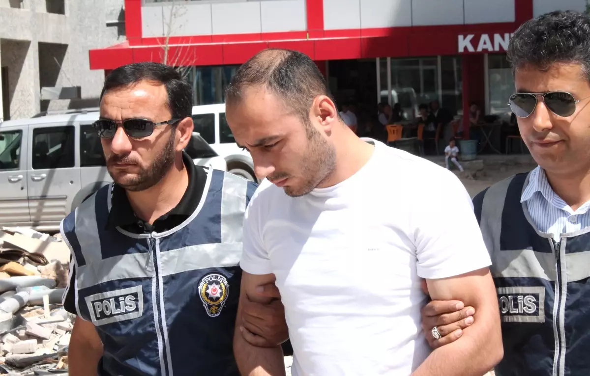 Ablasını Affedip, Sevgilisini Öldürmüş