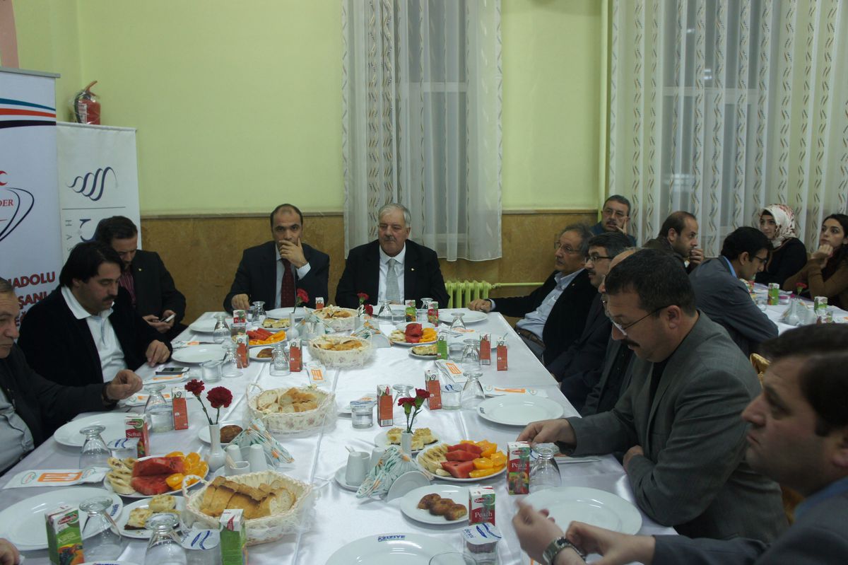 Aziziye\'de Eczacılar Gününe Özel Program