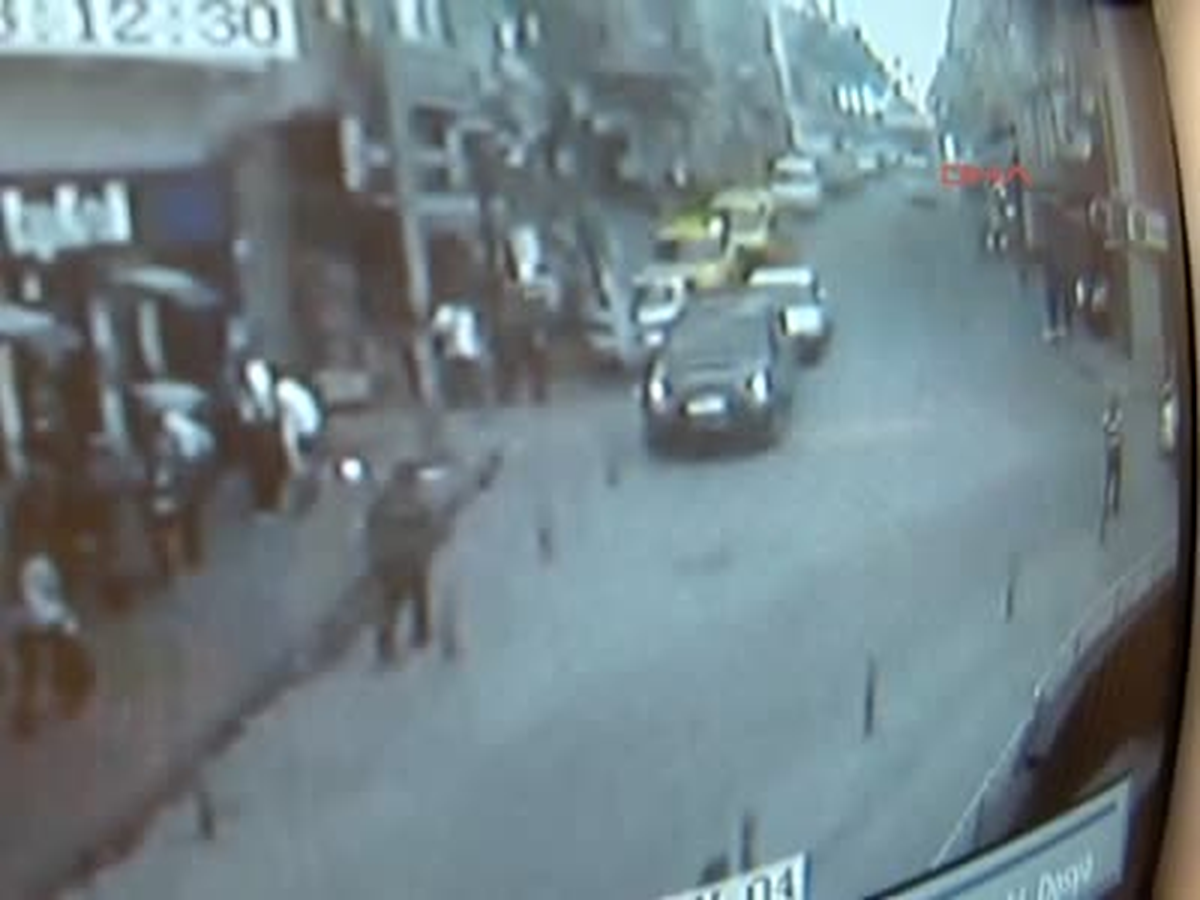 Rahatsızlanınca Korkuluklardan Düştü