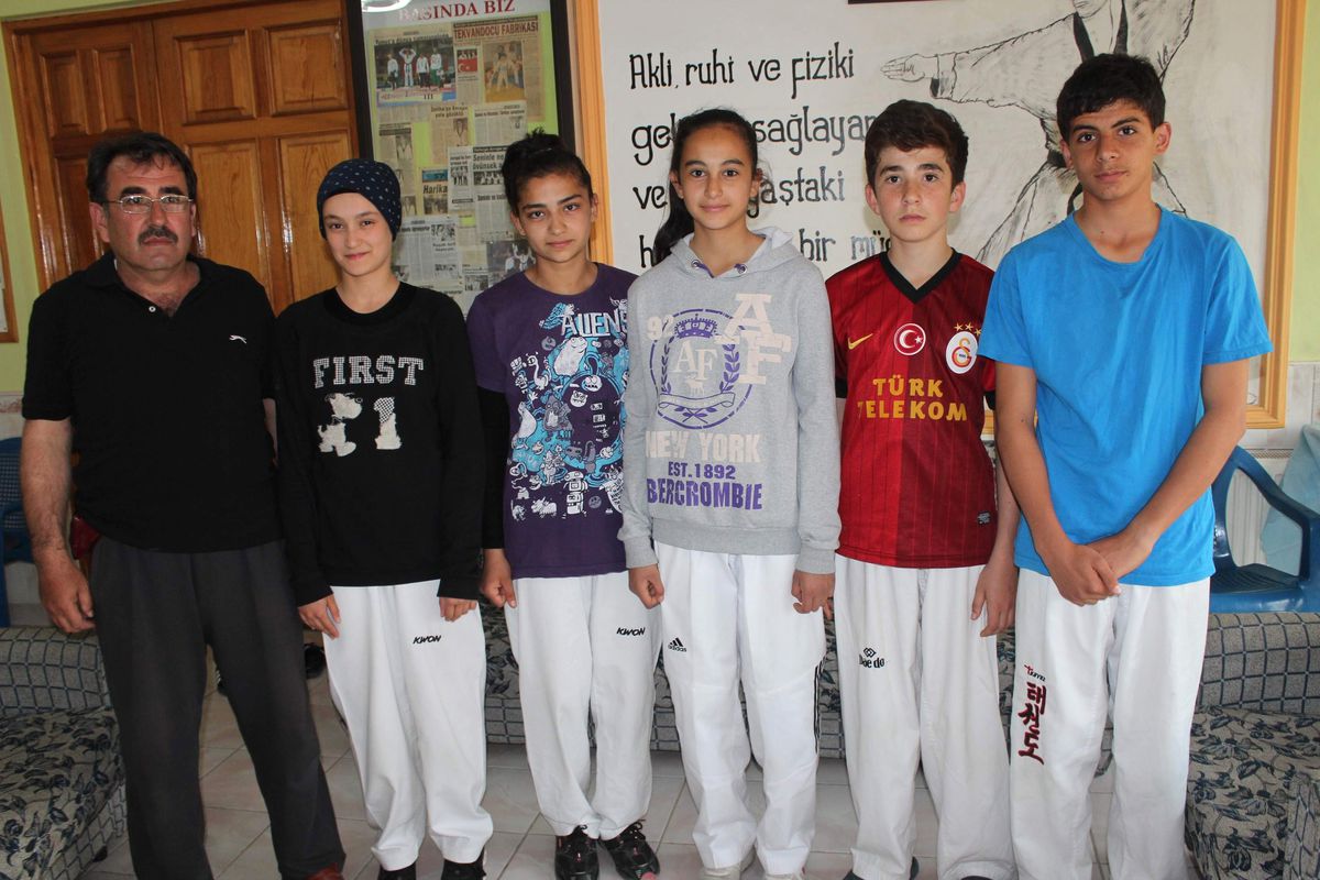 Beyşehir\'den 3 Yıldız Tekvandocu Türkiye Şampiyonu Oldu