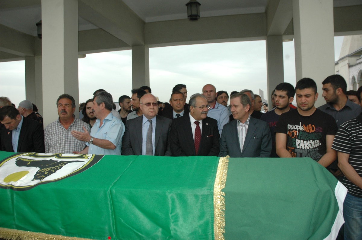 Çeçenistan Türkiye Fahri Konsolosu Ünlü İçin Kocatepe Camii\'nde Cenaze Namazı