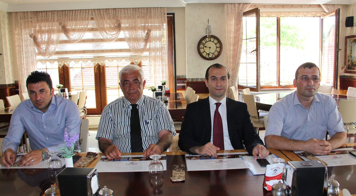 Çorum Tapu Kadastro Müdürü Tonguç Genç;