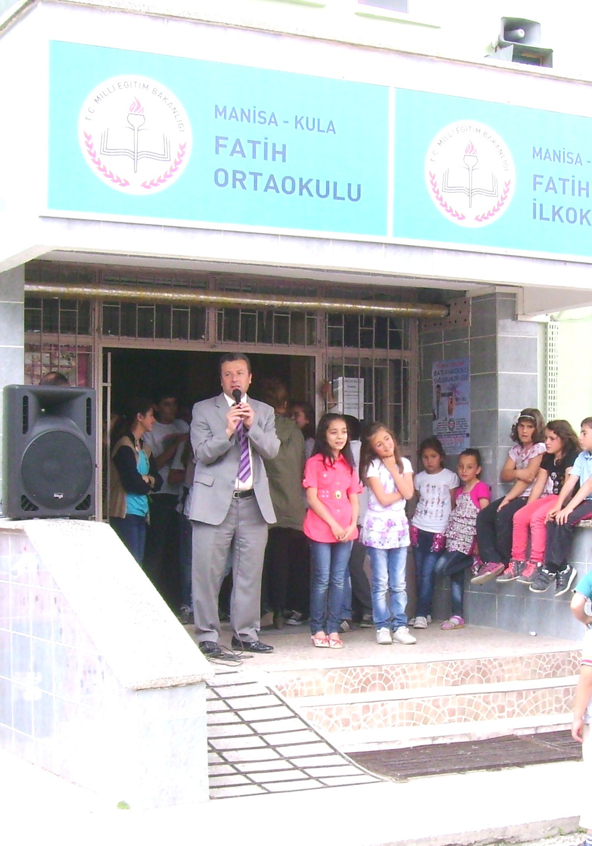 Fatih İlköğretim Okulu\'nda Şarkı Yarışması Düzenlendi