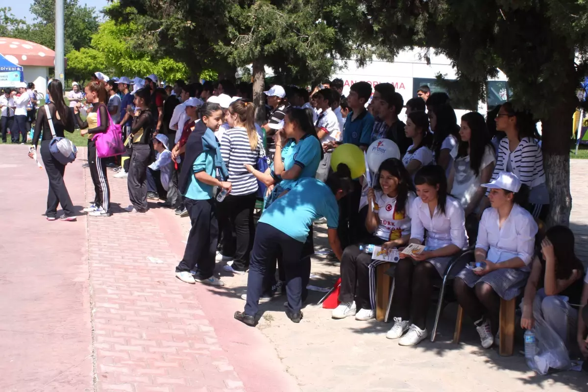 Gaziantep'te Obeziteye Dikkat Çekme Yürüyüşü