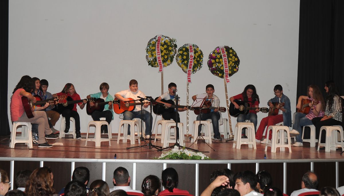 Gitar Dinletisi Beğeni Topladı
