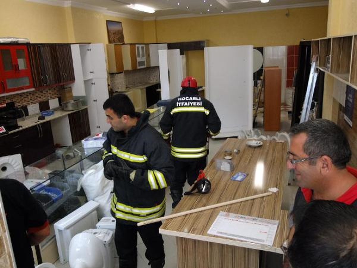 İşyerinde Yılan Paniği