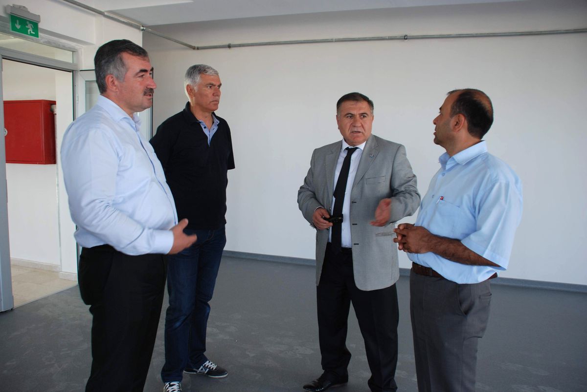 Kahta'da Gençlik Merkezi'nde İnceleme