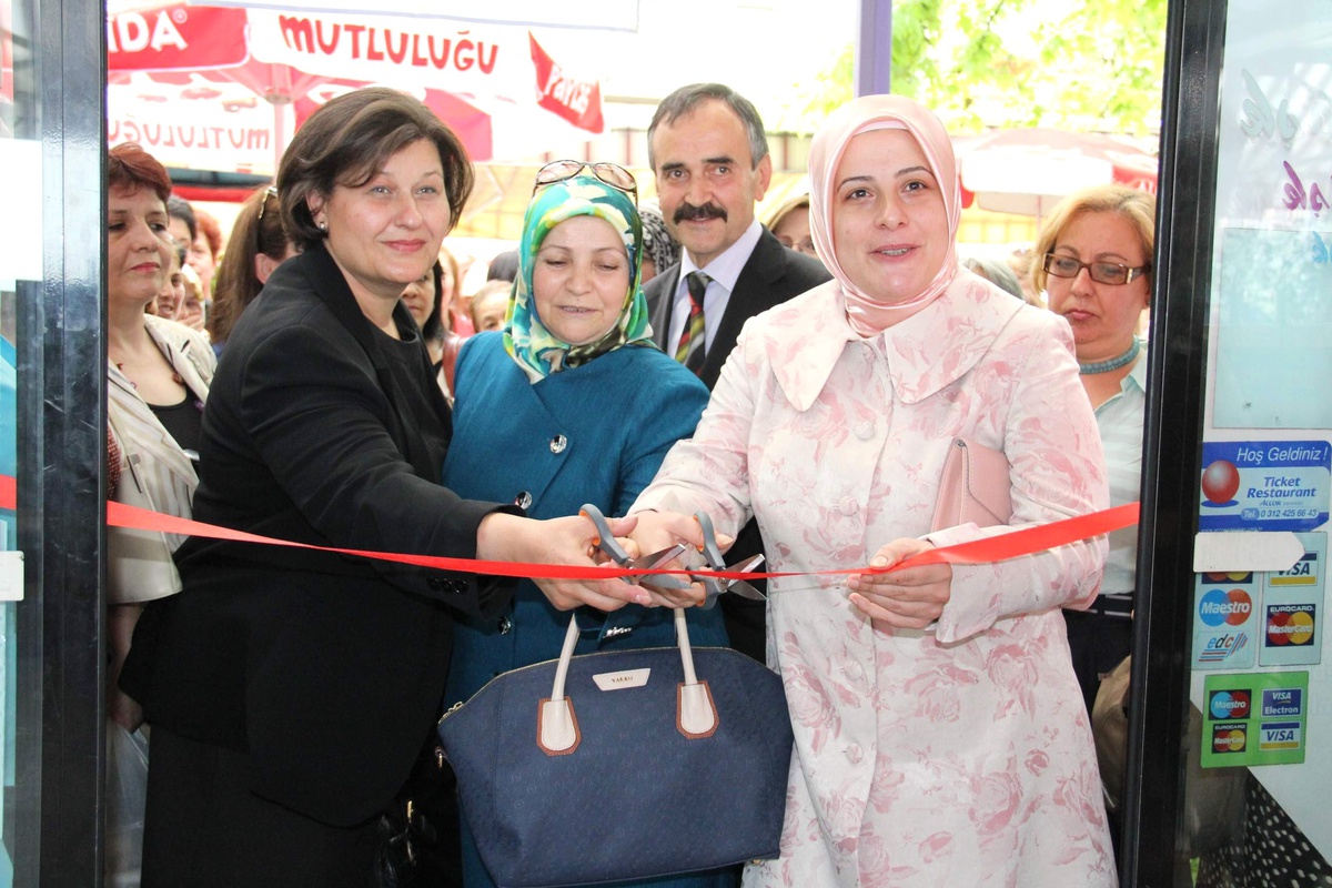 Kız Teknik ve Meslek Lisesi Öğrencilerinden Sergi