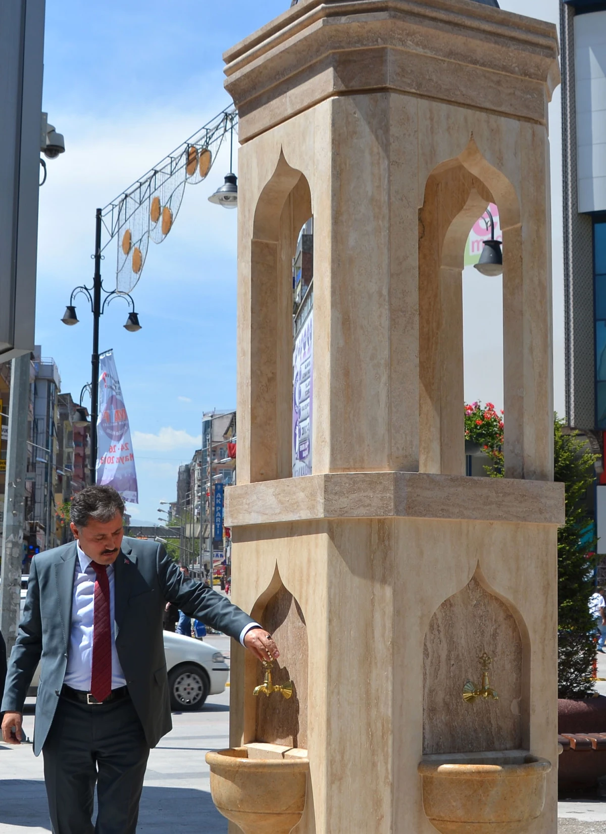 Malatya Belediyesi 16 Çeşme Yapıyor
