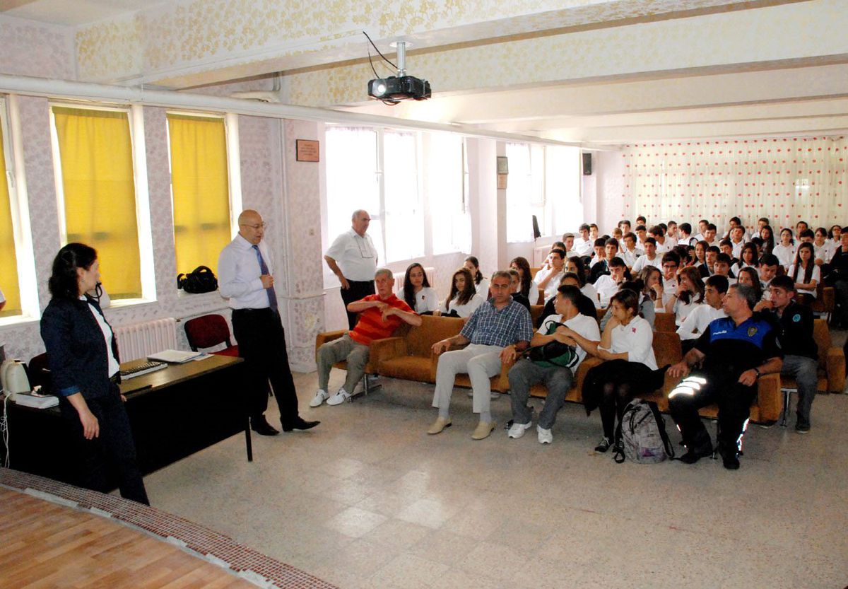 Mudanyalı Gençlere Zararlı Maddeler Anlatıldı