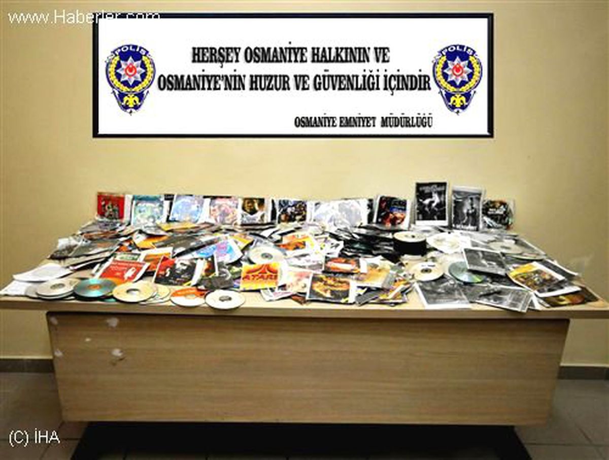 Osmaniye\'de Korsan Cd Operasyonu