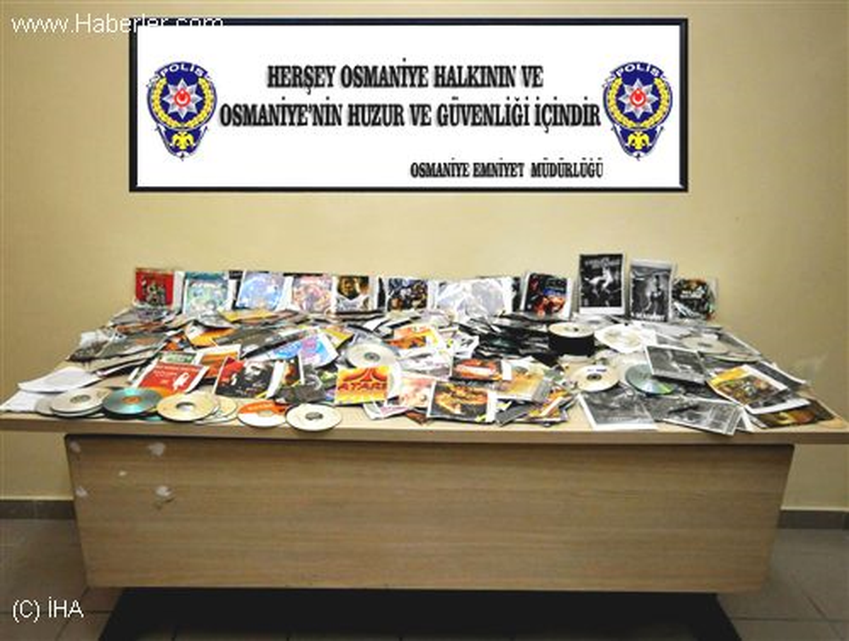 Osmaniye\'de Korsan Cd Operasyonu
