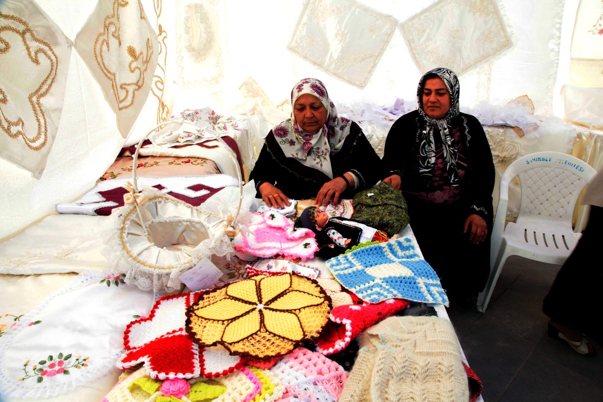 Şahinbey Belediyesi Kursiyerlerinden Kermes