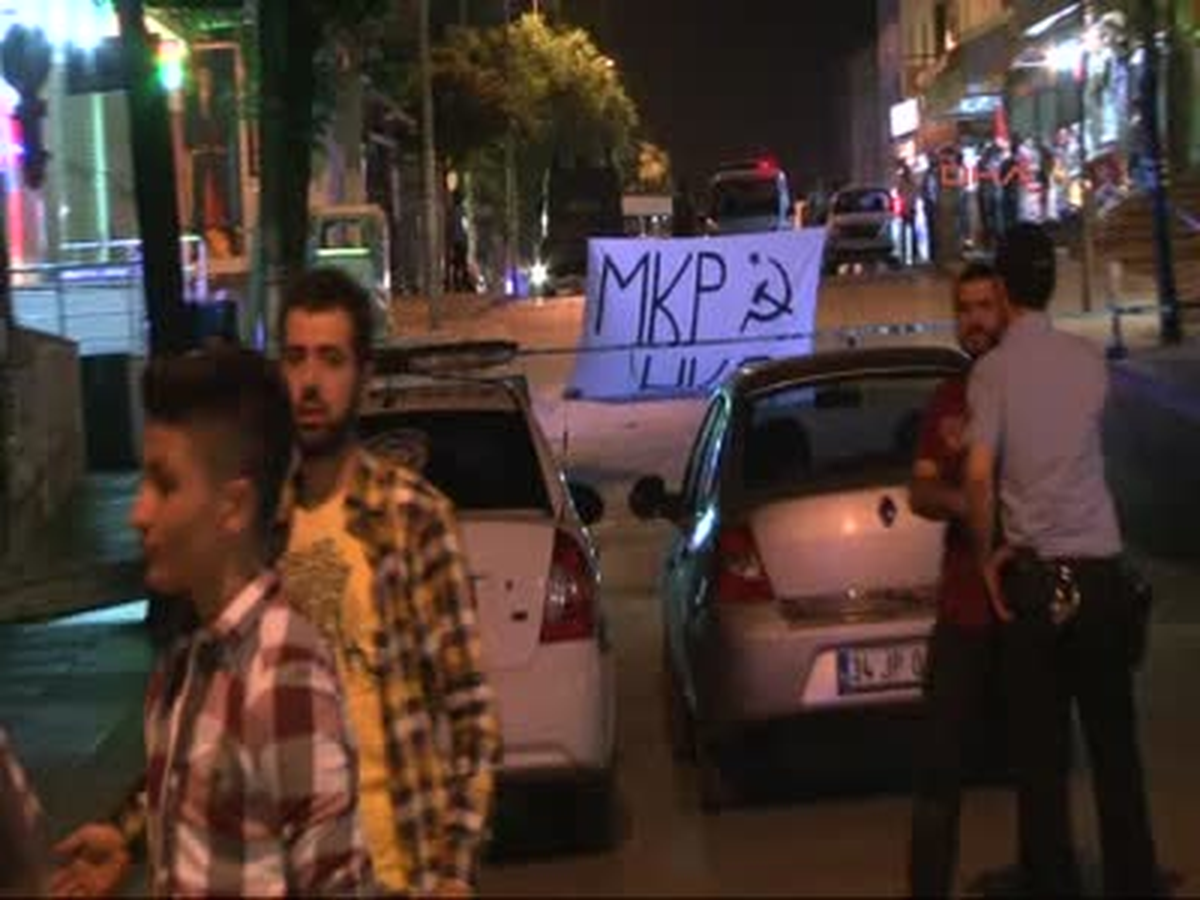 Sancaktepe\'de Ses Bombası Patladı