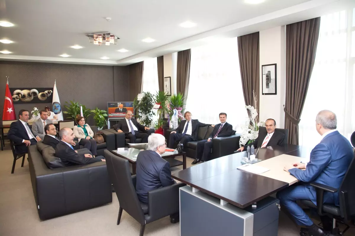 Satso\'ya Ziyaretler Devam Ediyor