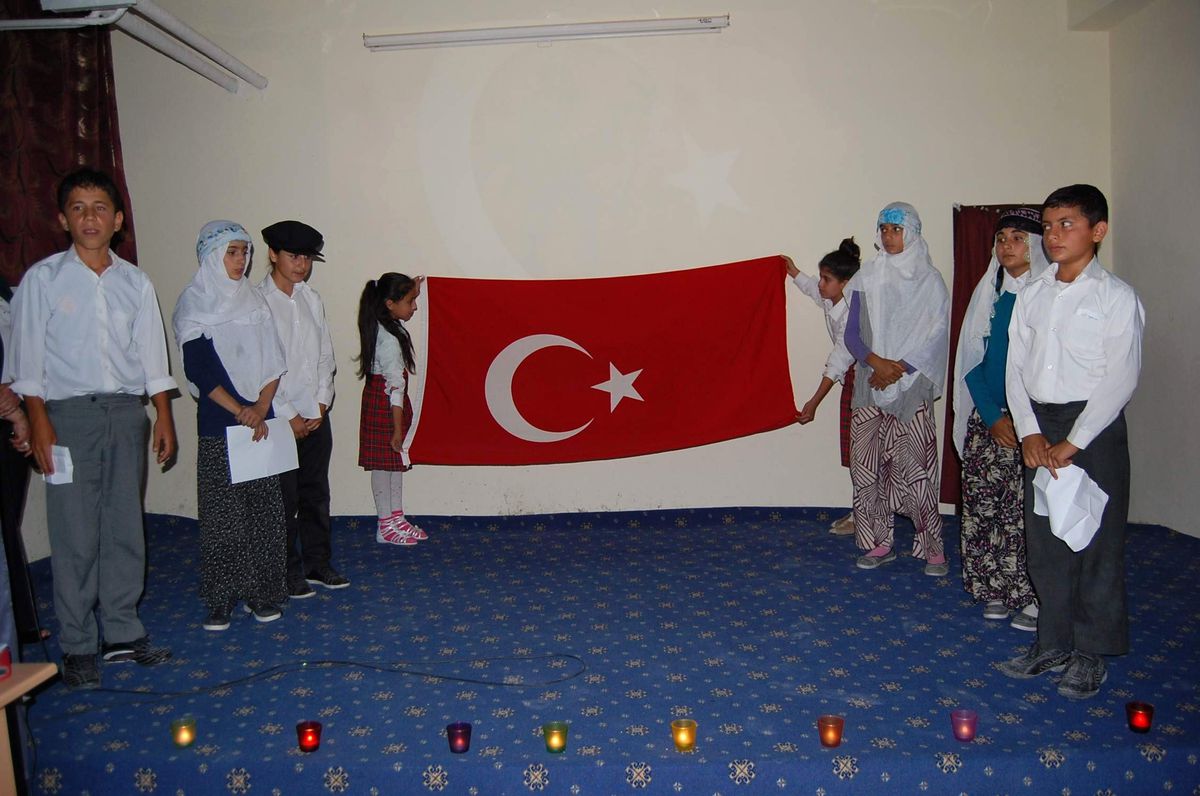 Taşkuyu Köyünde Şiir Dinletisi