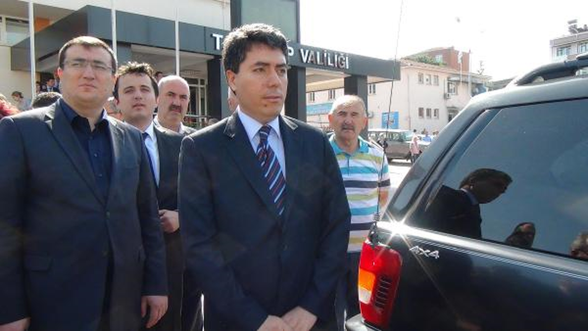 Vali Ahmet Cengiz Mardin\'e Uğurlandı